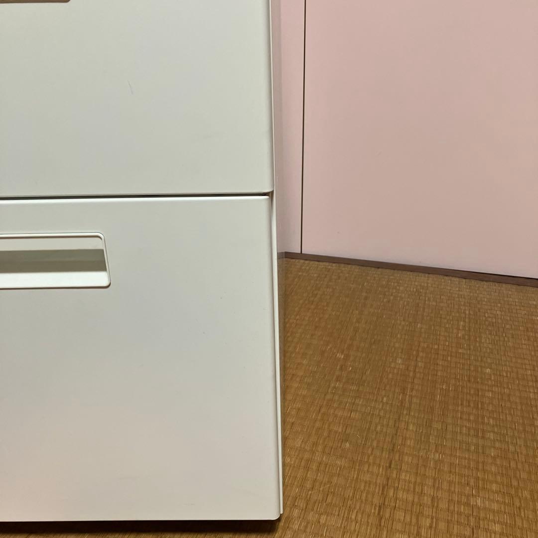 定価25,000円ホワイトシンプルデスク 4つの引き出し付き