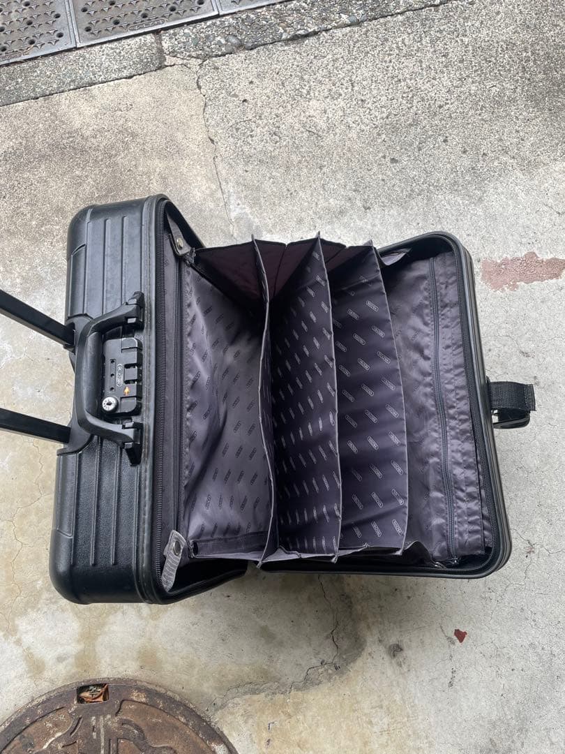 旧ロゴ世代　リモワスーツケース、ボレロ、2輪ビジネストローリー