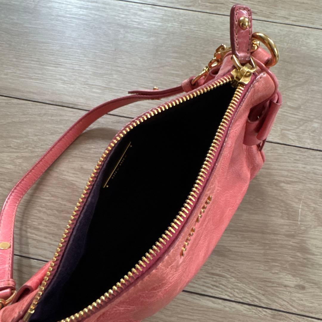 miu miu ミュウミュウ　ハンドバッグ　ショルダーバッグ　ピンク　リボン