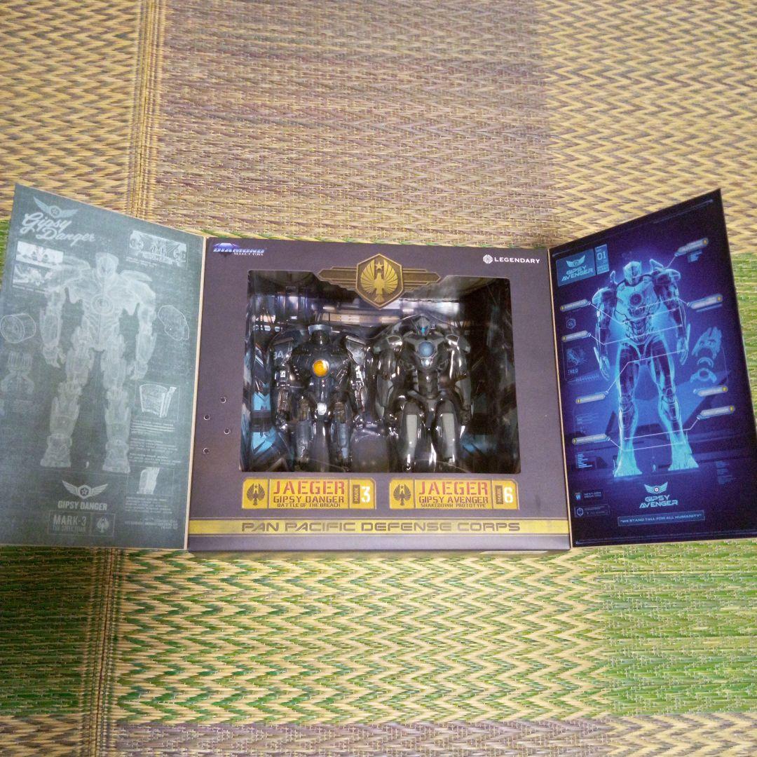 パシフィック・リム10thアニバーサリー　ジプシー・デンジャー&ジプシー・アベン