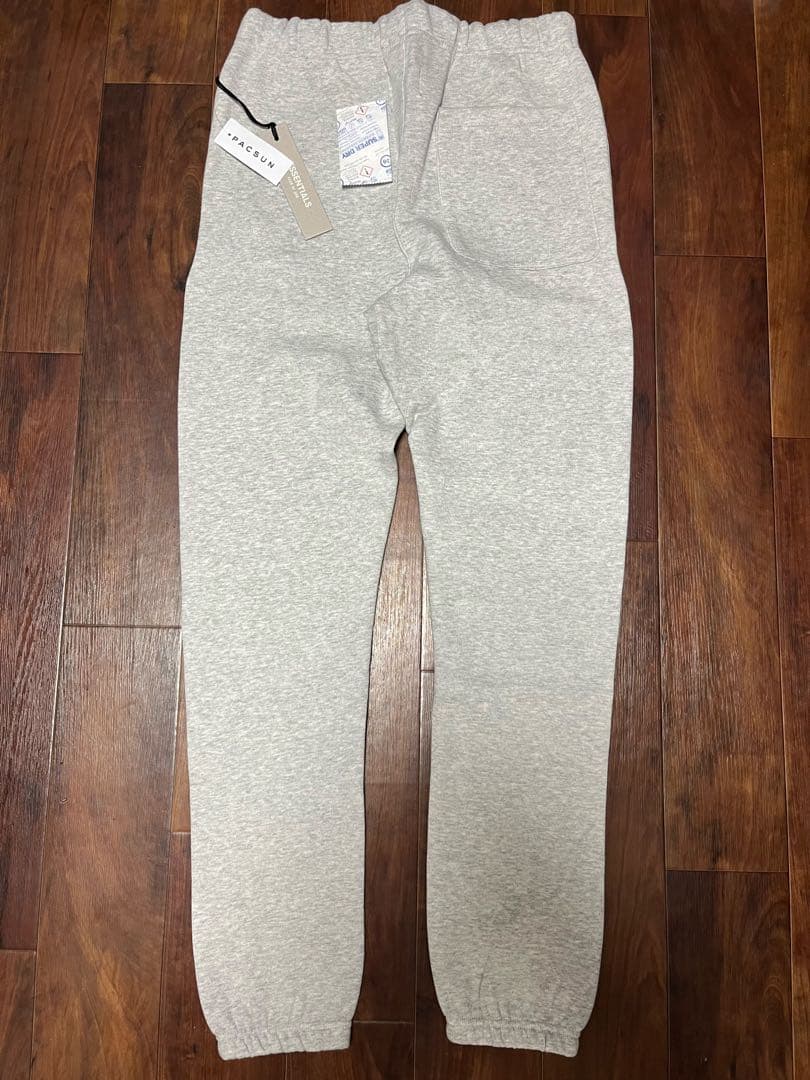 fog essentials スウェットパンツ　グレー　反射フォント　裏起毛