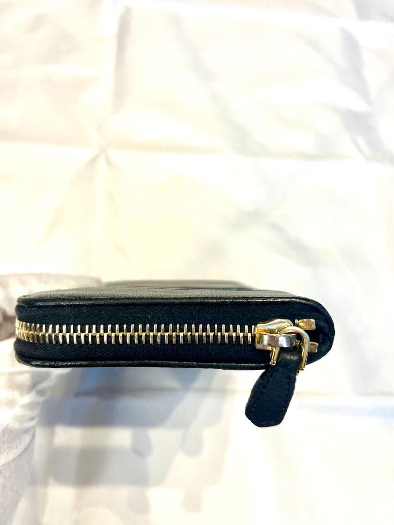 プラダ 1M0506 レザー ギャザー ラウンドファスナー 長財布 箱・保証書付