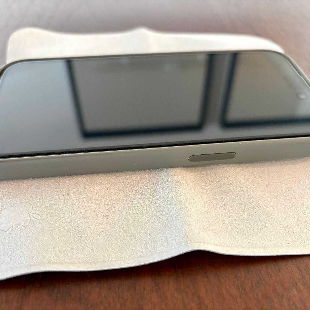 iPhone 15 Pro 256GB - ナチュラルチタニウム（SIMフリー）