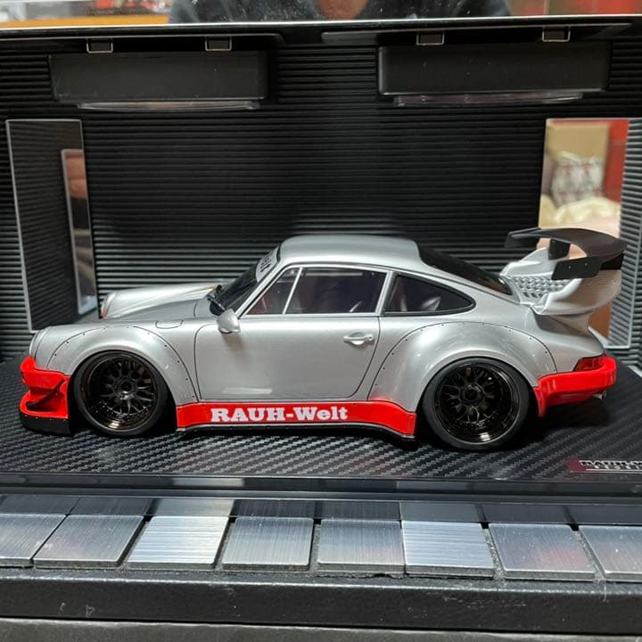新品イグニッションモデル1/18ポルシェRWB930 RAUH-Welt