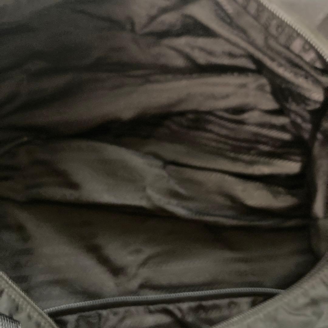 プラダのトートバッグ　難あり