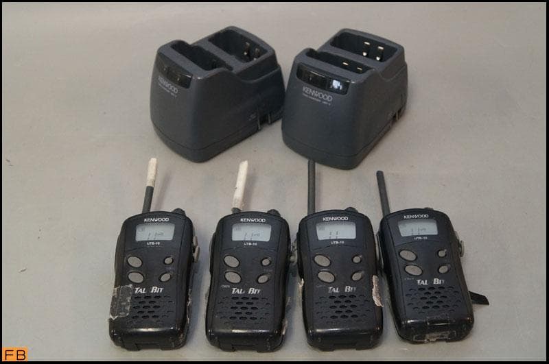 KENWOOD 特定小電力トランシーバー UTB-10 4個 充電台付