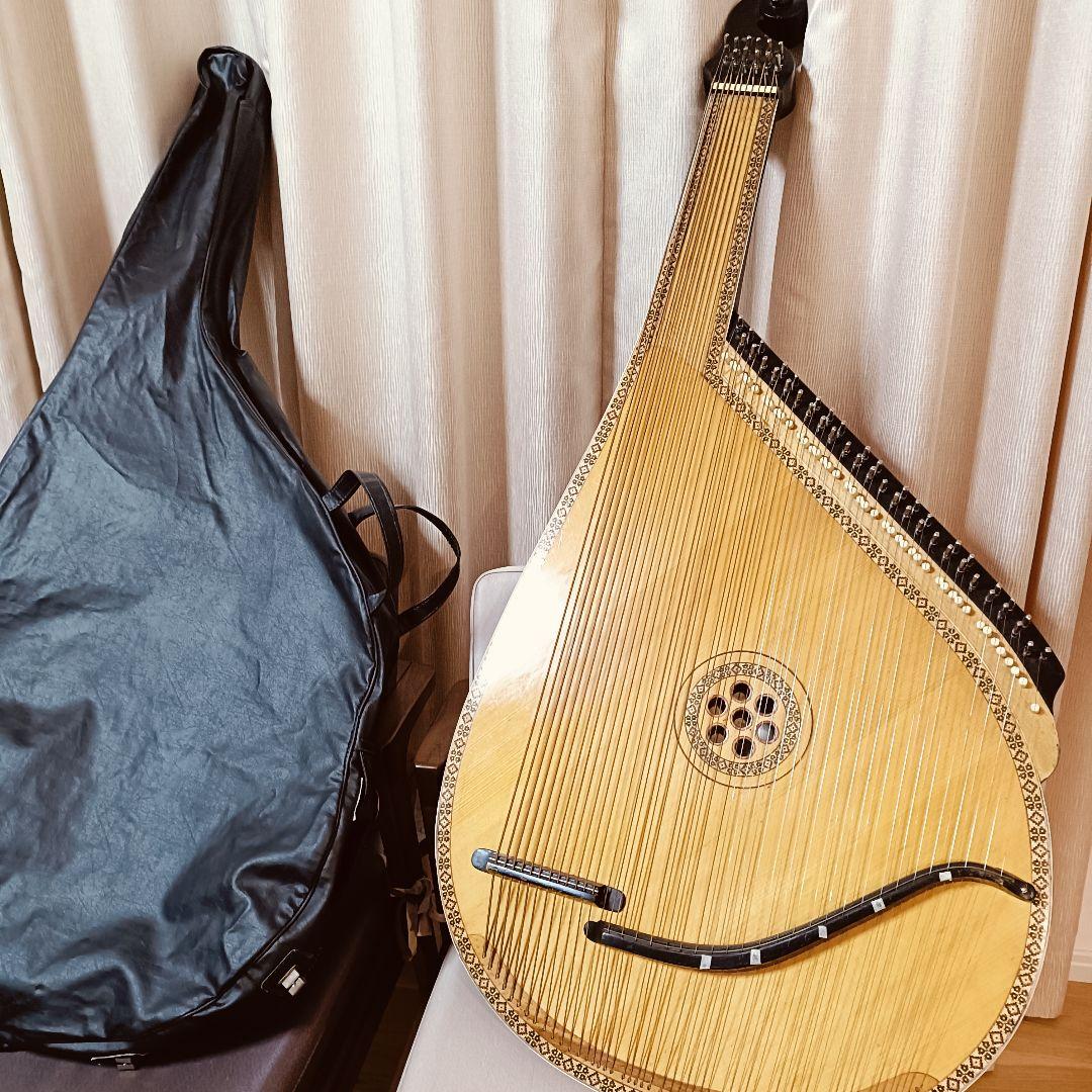 　楽器　バンデューラ　縦琴　ライアー　ハープ　ライヤー　民族楽器