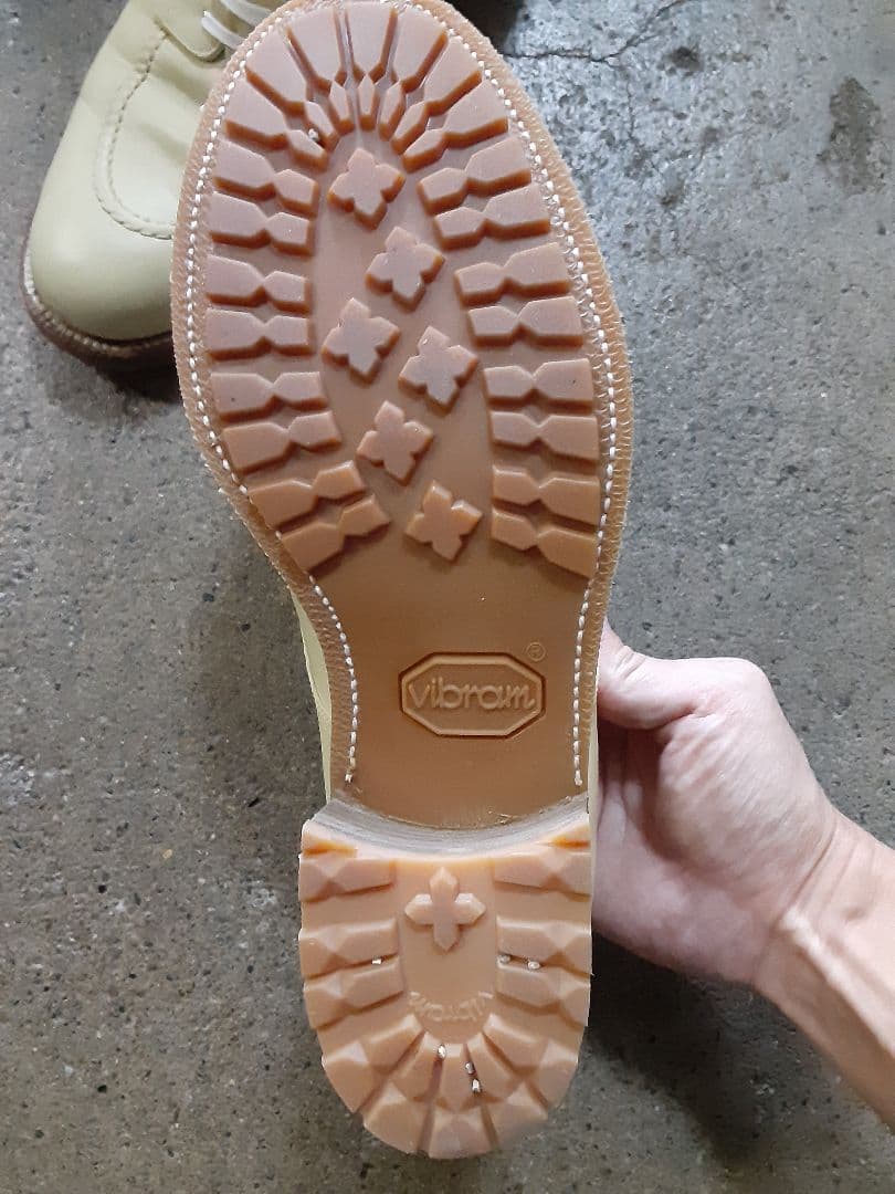 サ*ロ様 レユッカス karena/u 39.5 白系