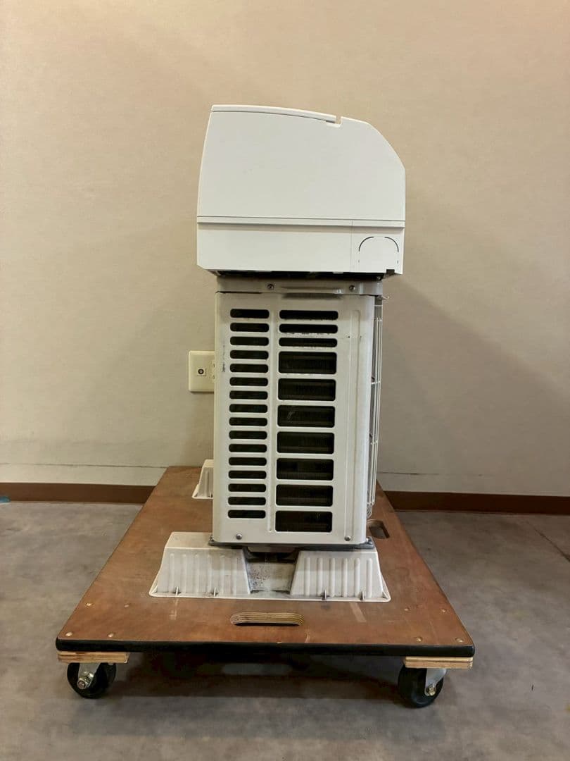 2051 三菱【MSZ-GV2521-W】2022年製 8畳 エアコン 中古