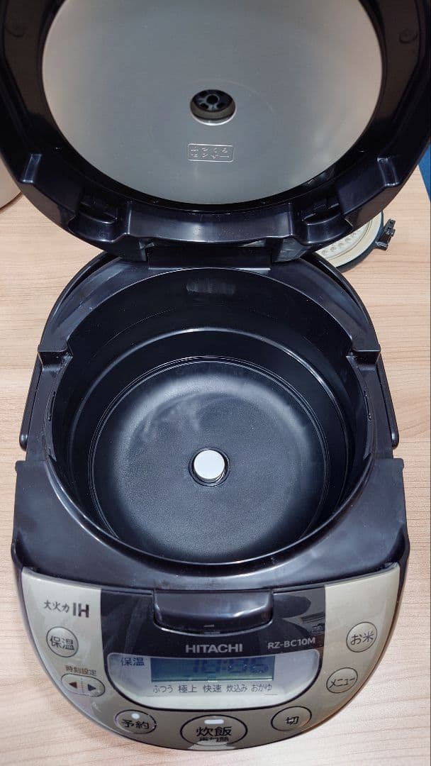 日立IHジャー炊飯器5.5合炊き RZ-BC10M 2022年製