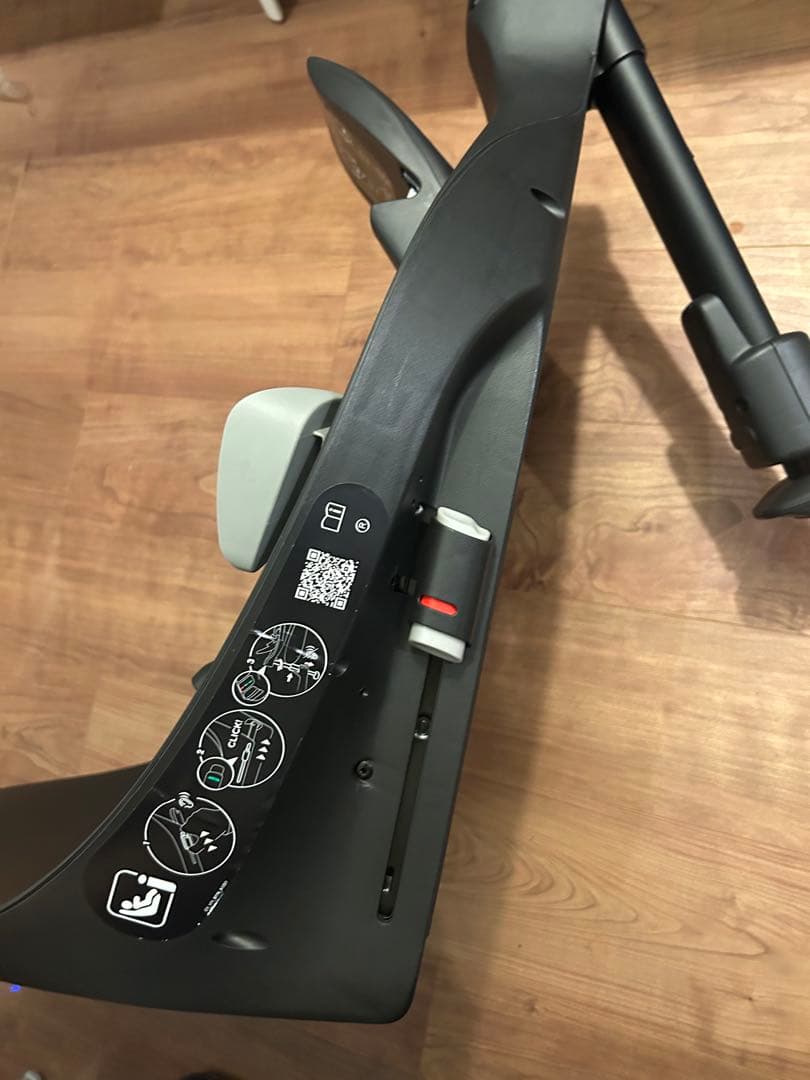 サイベックス　チャイルドシート　クラウドT i-size ベースT