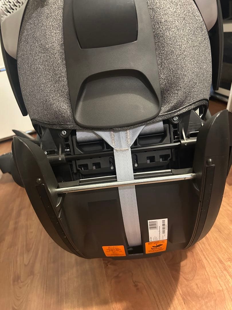 サイベックス　チャイルドシート　クラウドT i-size ベースT