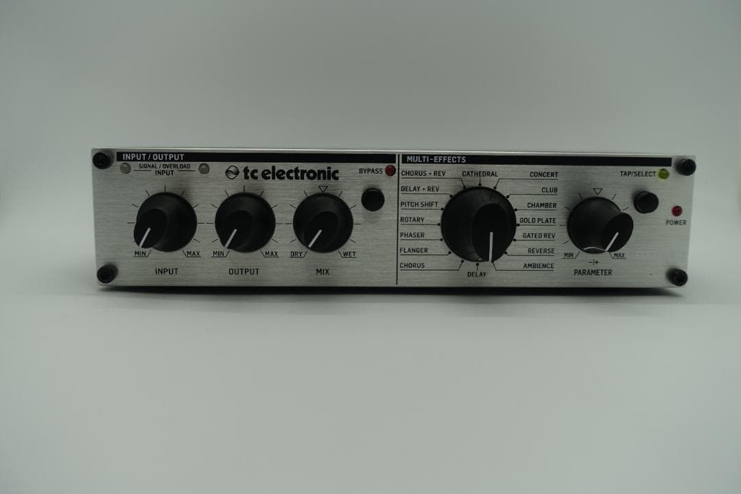 t.c.electronic M100 マルチエフェクトプロセッサー