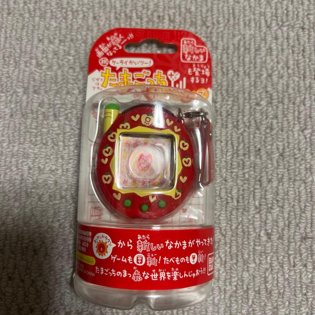 新品未開封　たまごっち 赤いシリーズハートデザイン　祝ケータイかいツー