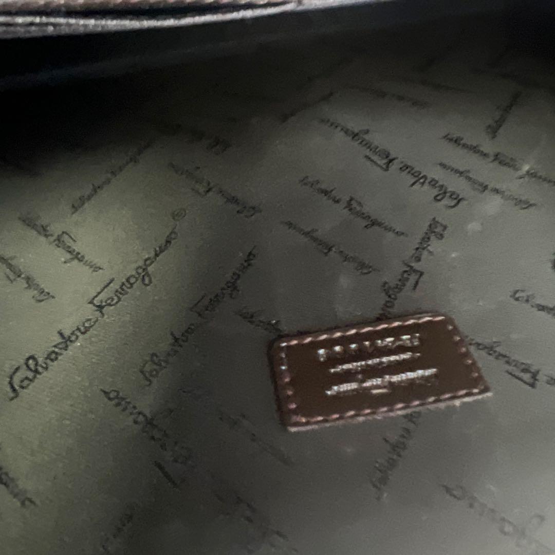 美品！サルヴァトーレ フェラガモ レザー ブリーフケース モノグラム ダイヤル式
