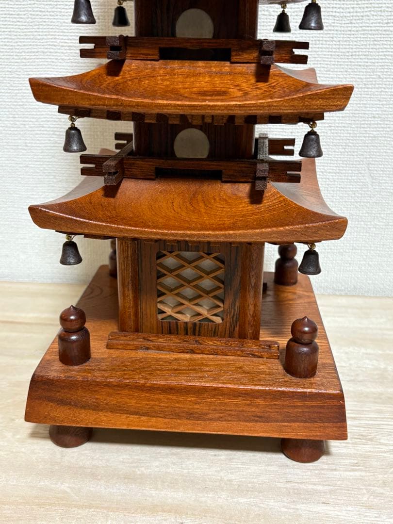 井波彫刻 越中井波 木製 五重塔 置物 鈴付き 木彫り
