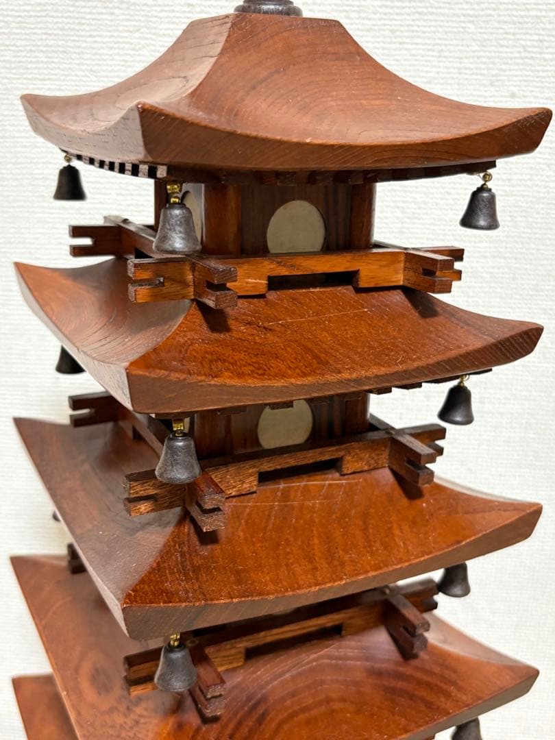 井波彫刻 越中井波 木製 五重塔 置物 鈴付き 木彫り