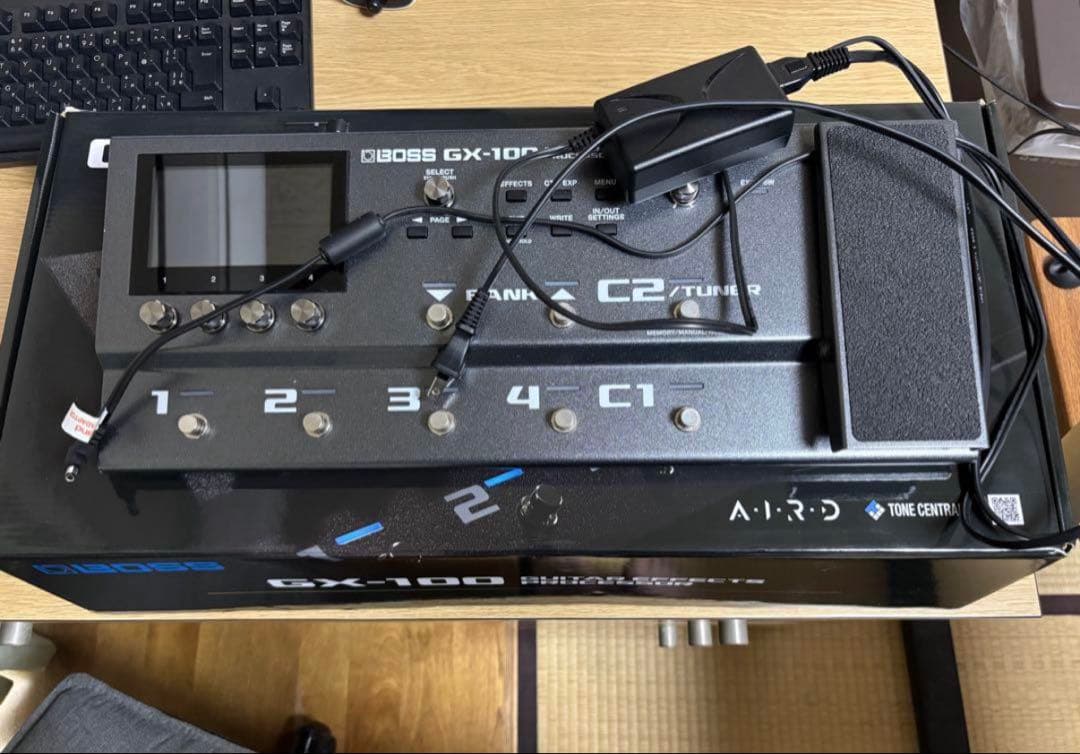 BOSS GX100 BT-DUAL付き