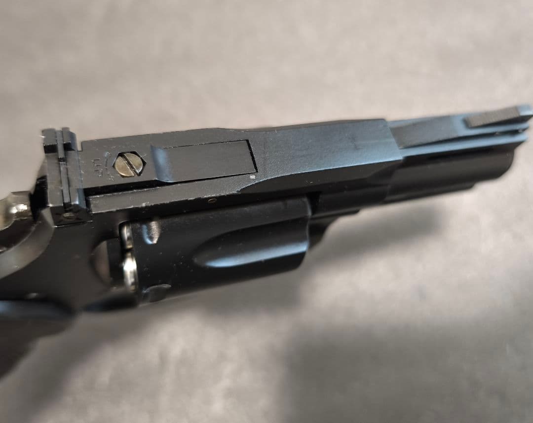 絶版貴重品！東京マルイ　パイソン　357マグナム　2.5inch