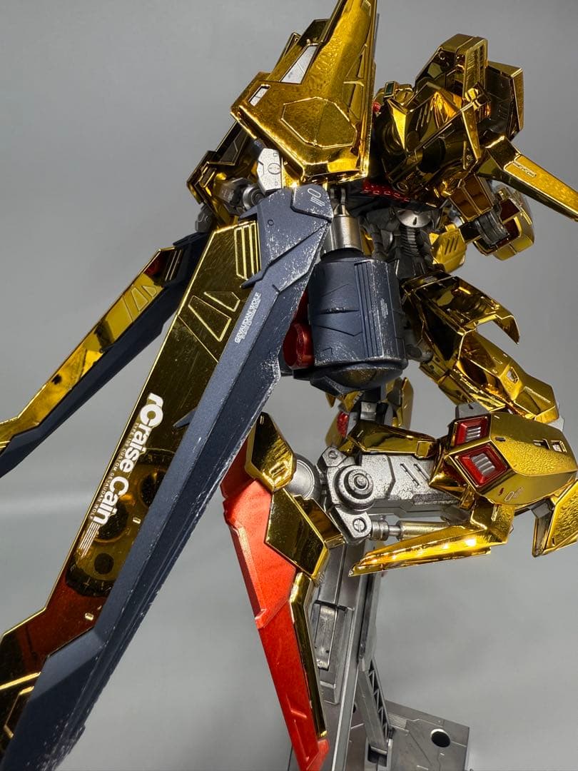 ガンプラMG 1/100 百式ライズカイン 完成品 ゴールドメッキ×マット仕上げ