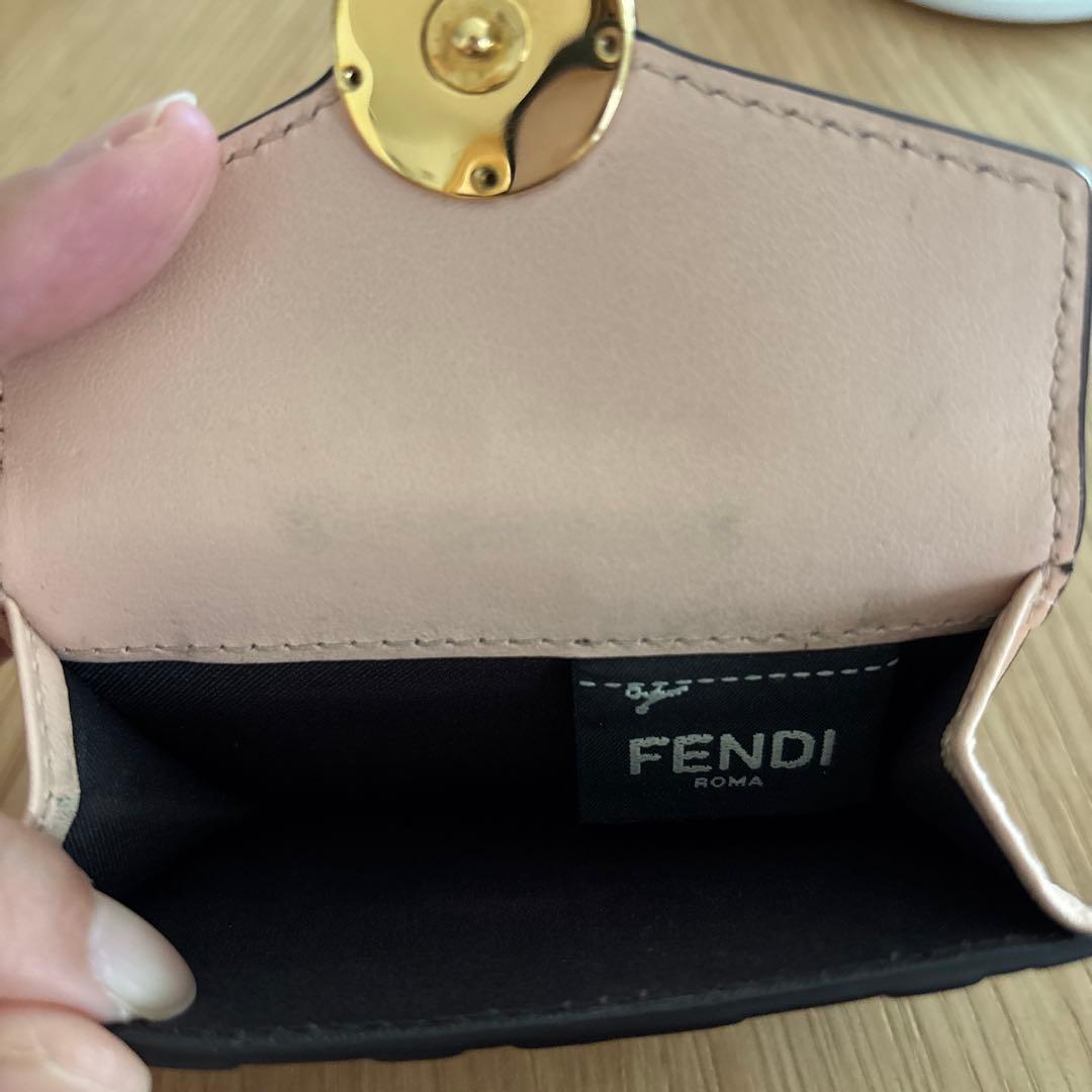 FENDI 三つ折り財布 黒/ピンク