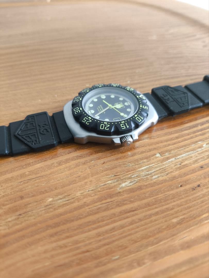 タグホイヤー 376.513 FORMULA1 ブラック イエロー 稼働品