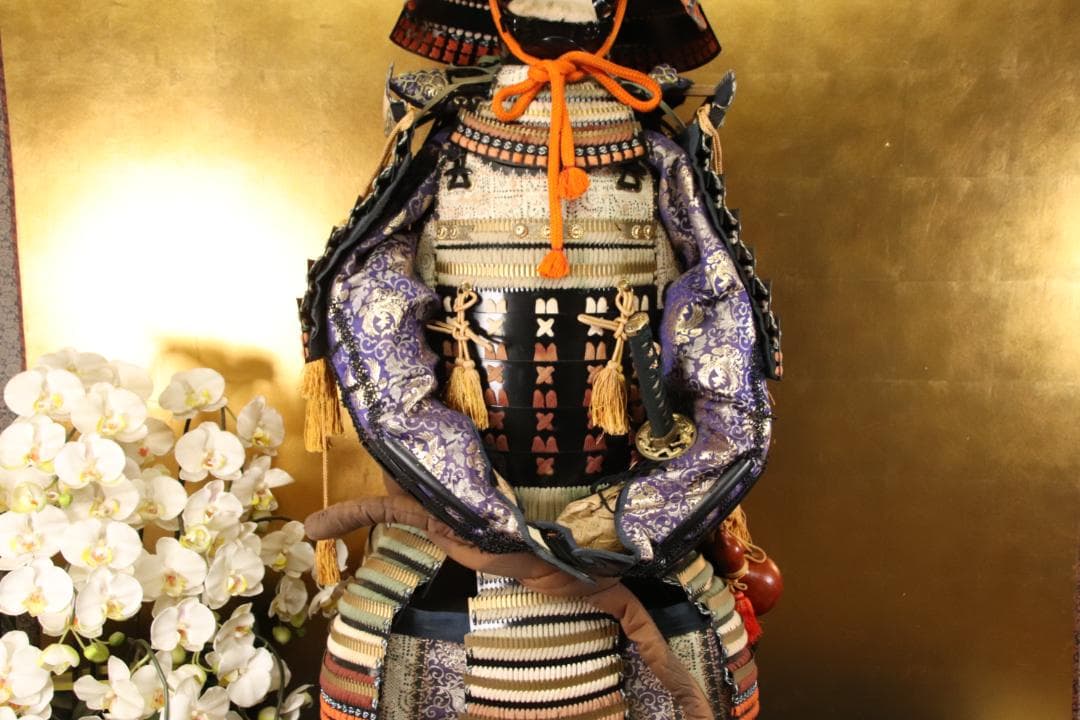 甲冑　具足　黒胴当世素掛 緋縅　鎧櫃付き　等身大　現代鎧　兜　武具　EE002