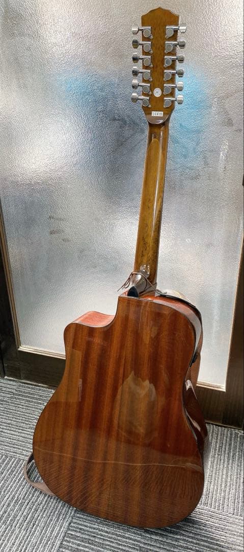 ＊Fender アコースティックギター ギターケース付き　CD-60SCE