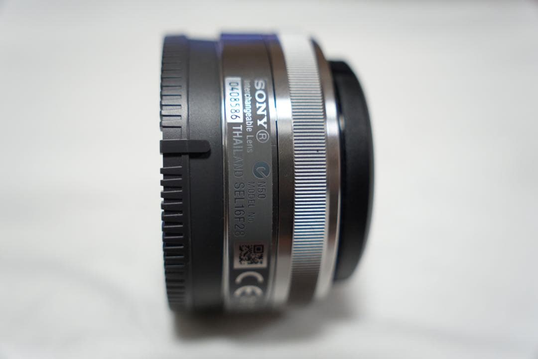 SONY 単焦点レンズSEL16F28