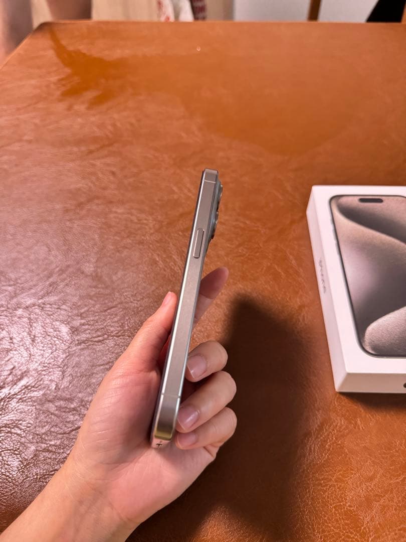 Apple iPhone 15 Pro 256GB ナチュラルチタニウム