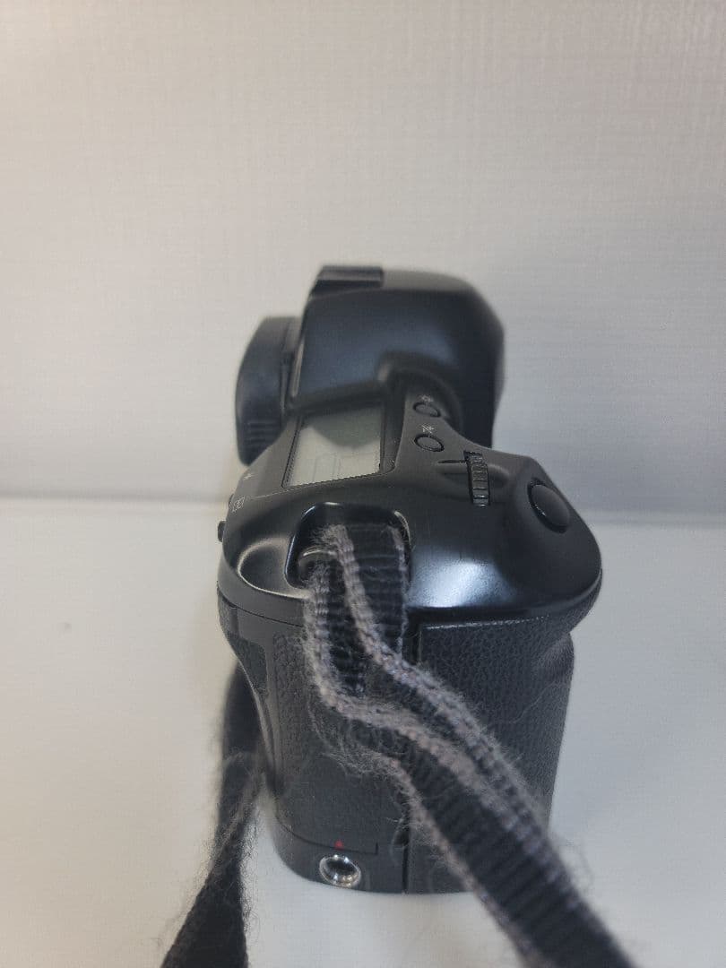 Canon EOS-1 一眼レフカメラ 本体とケース