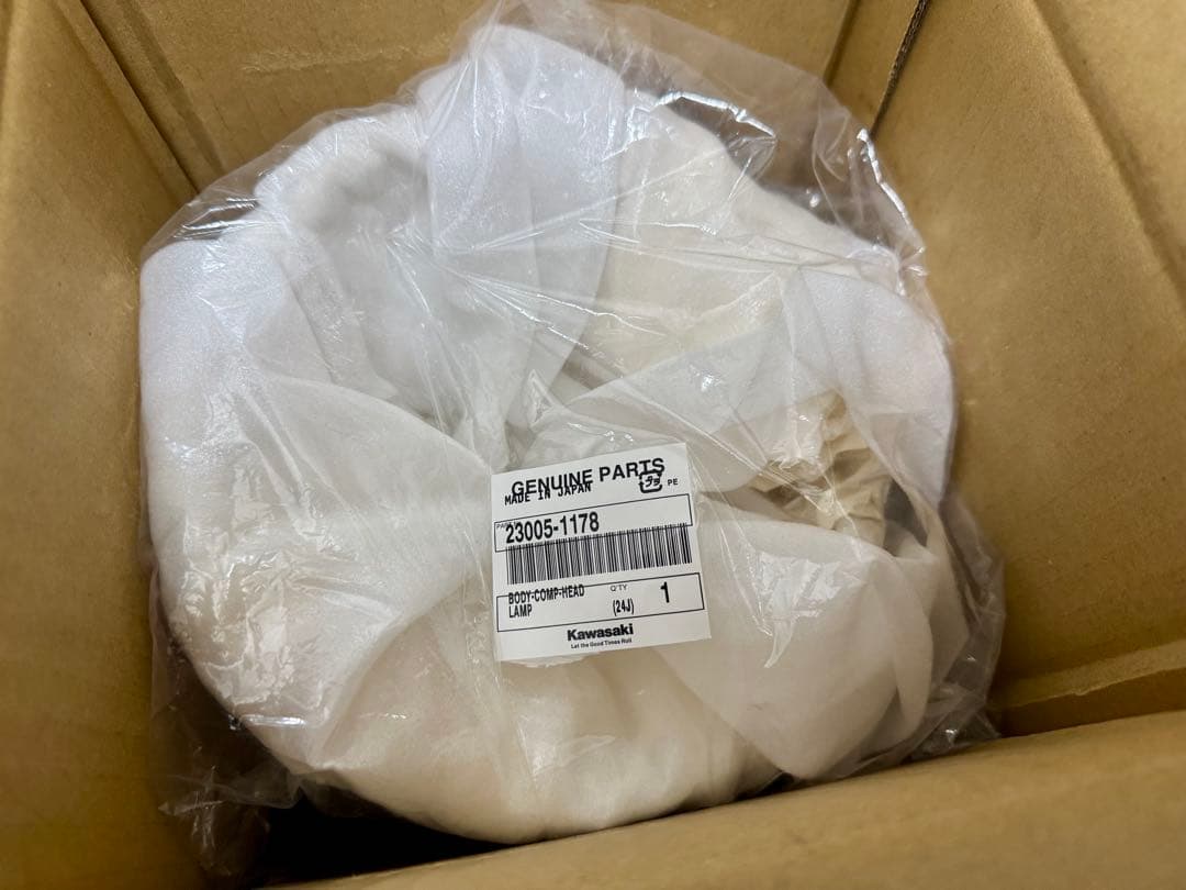 w650 純正ヘッドライトカバー クローム