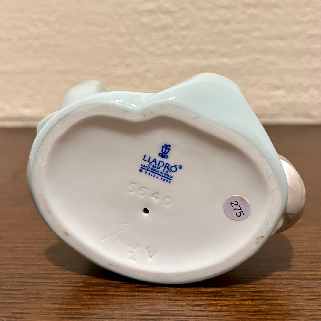 リヤドロ　フィギュリン　起こしちゃだめよ