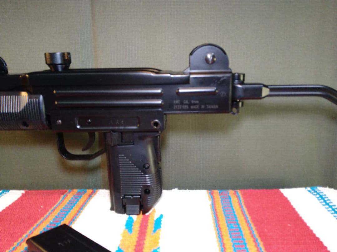 激レア美品！ウエスタンアームズ同等/KWC　ミニウージー　CO2ガスブロ！