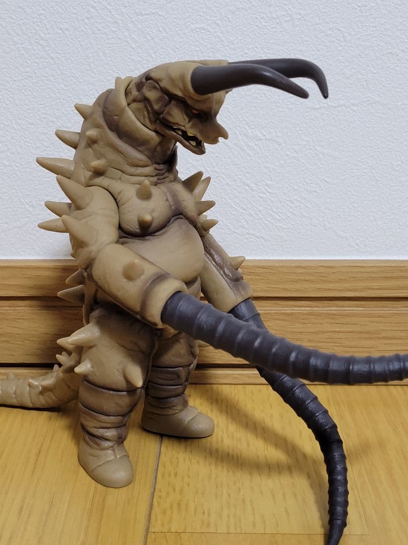 円谷ウルトラ怪獣シリーズ 古代怪獣ツインテール グドン フィギュア2個セット