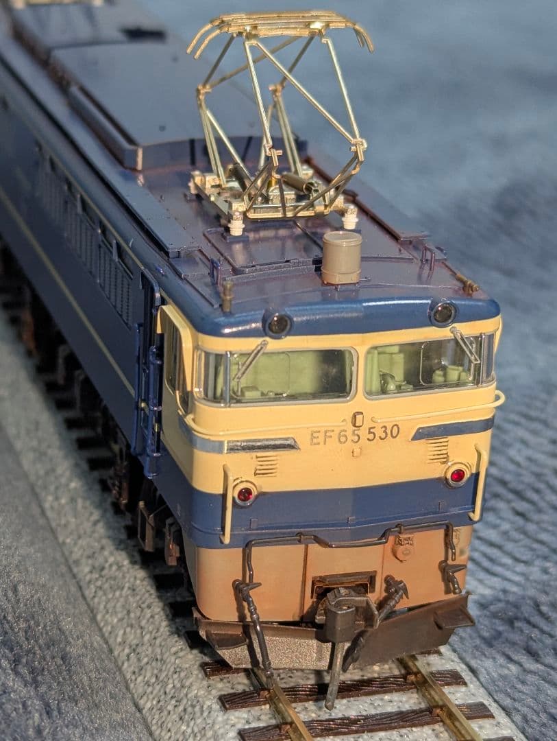 KATO　EF65 500番台 (特急色:旅客用) 【1-303】　HOゲージ