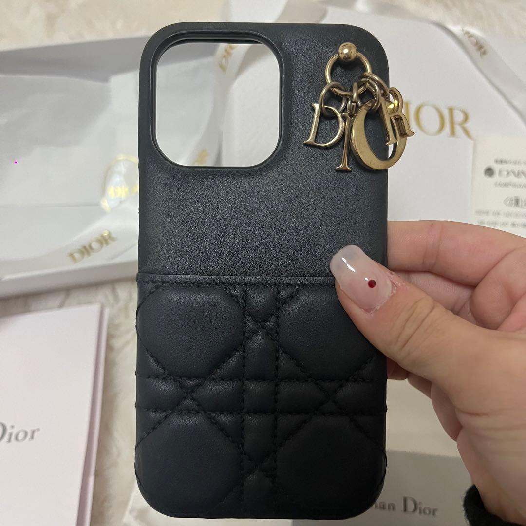 Christian Dior スマホケース　iphone13pro