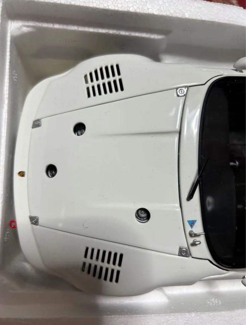 エグゾトミニカー　【激レア】1/18 ポルシェ935ホワイト