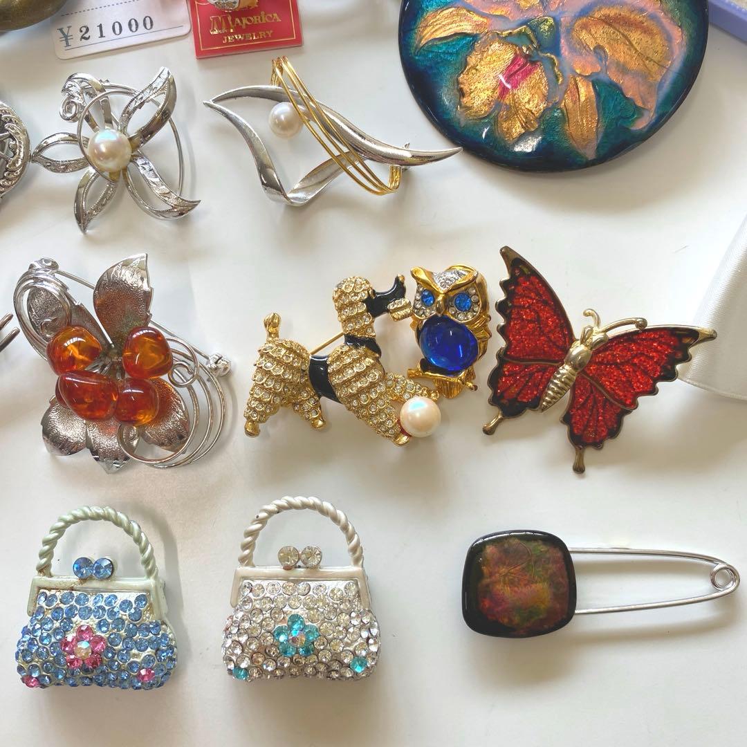 アクセサリー ブローチ まとめ売り 36点 ポーチ おまけ付き