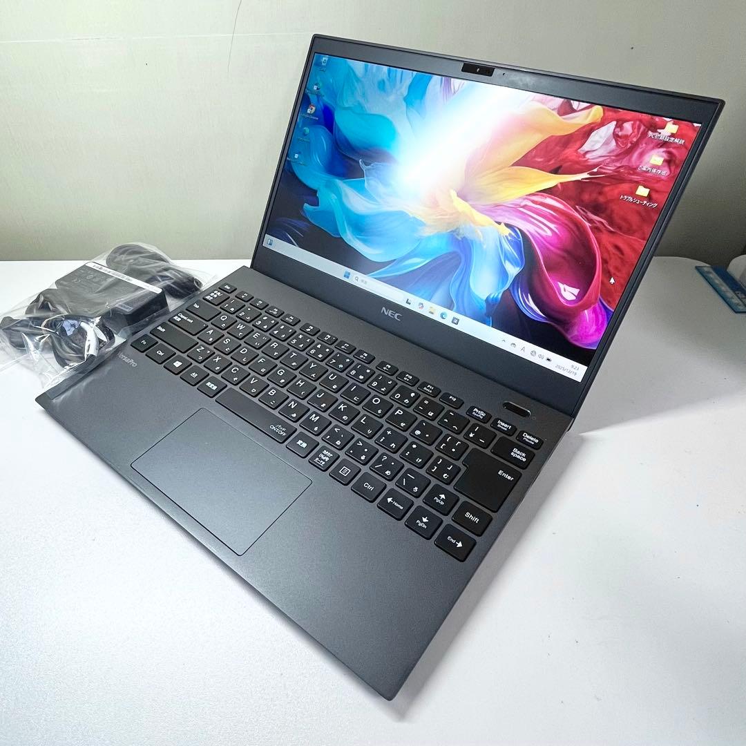 【極美品】VersaPro VG VKV18/G-9 16GB i7 2021年