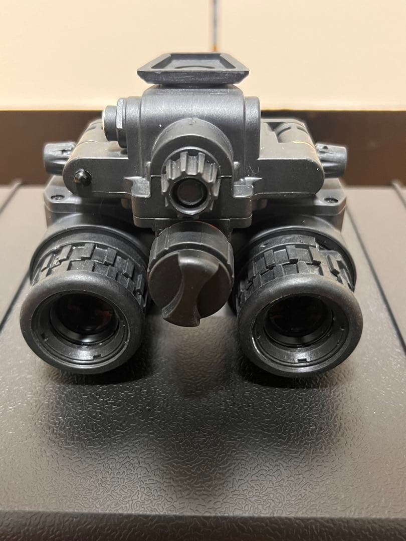 PVS31　デジタルナイトビジョン 実動 バッテリーボックス　四角画面タイプ