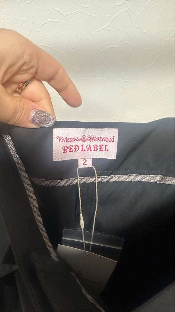 新品未使用タグ付きVivienneRED LABEL ガウチョパンツ サイズ2