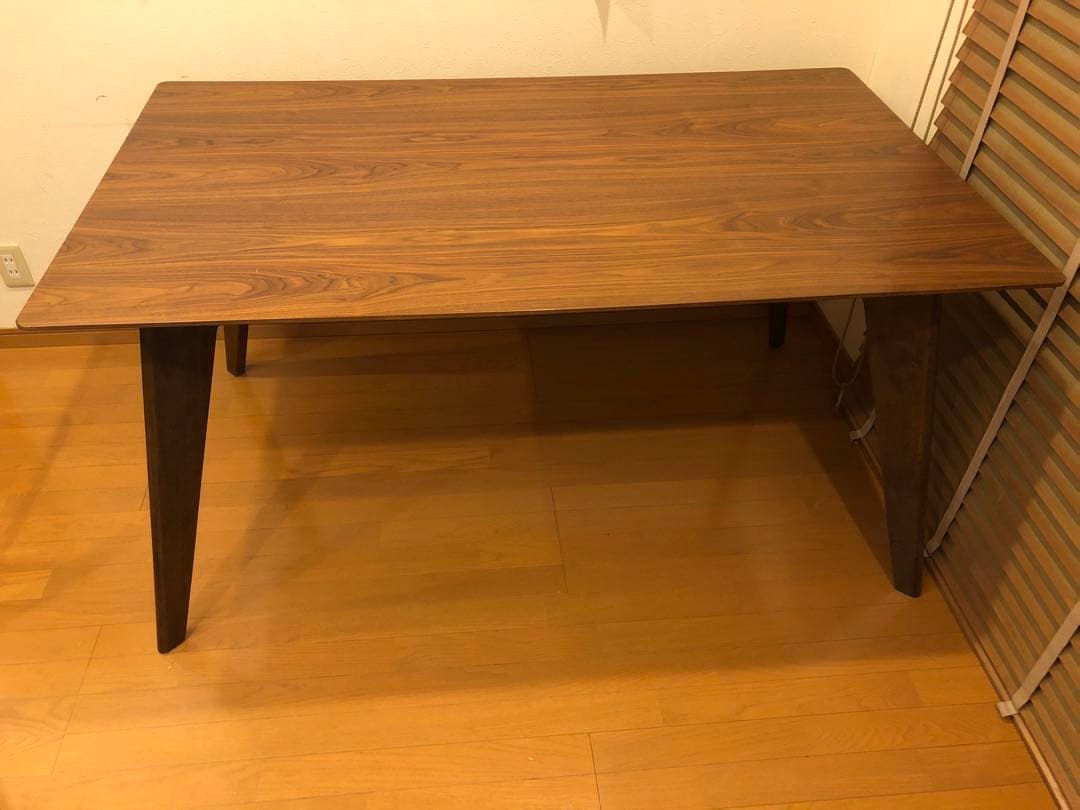 廃盤 美品 ノーチェ　木目ウォルナット 大判 ダイニングテーブル 引取り優先
