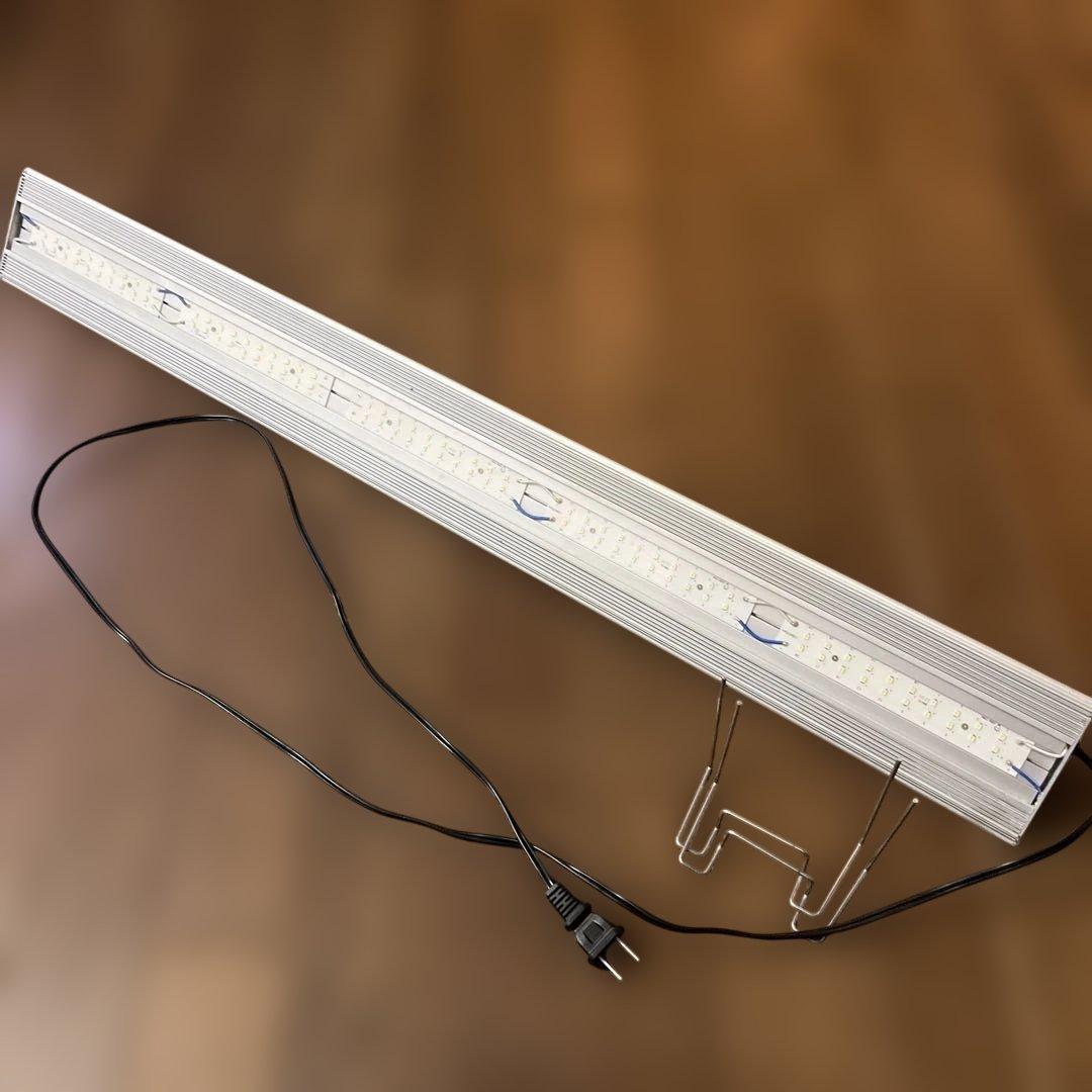 アクロトライアングルTRIANGLE LED VIVID 900 90cm