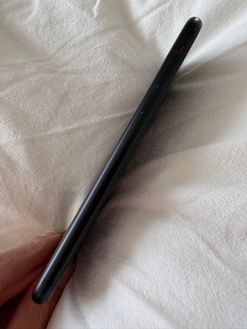 iPhone SE_2 128GB Black SIMフリー