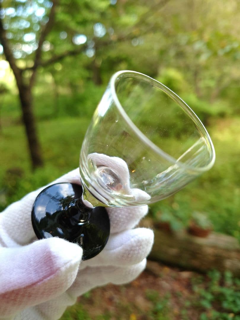 ショットグラス　紫　3個　アンティーク　ワイングラス形　気泡入り　ゆらゆら硝子