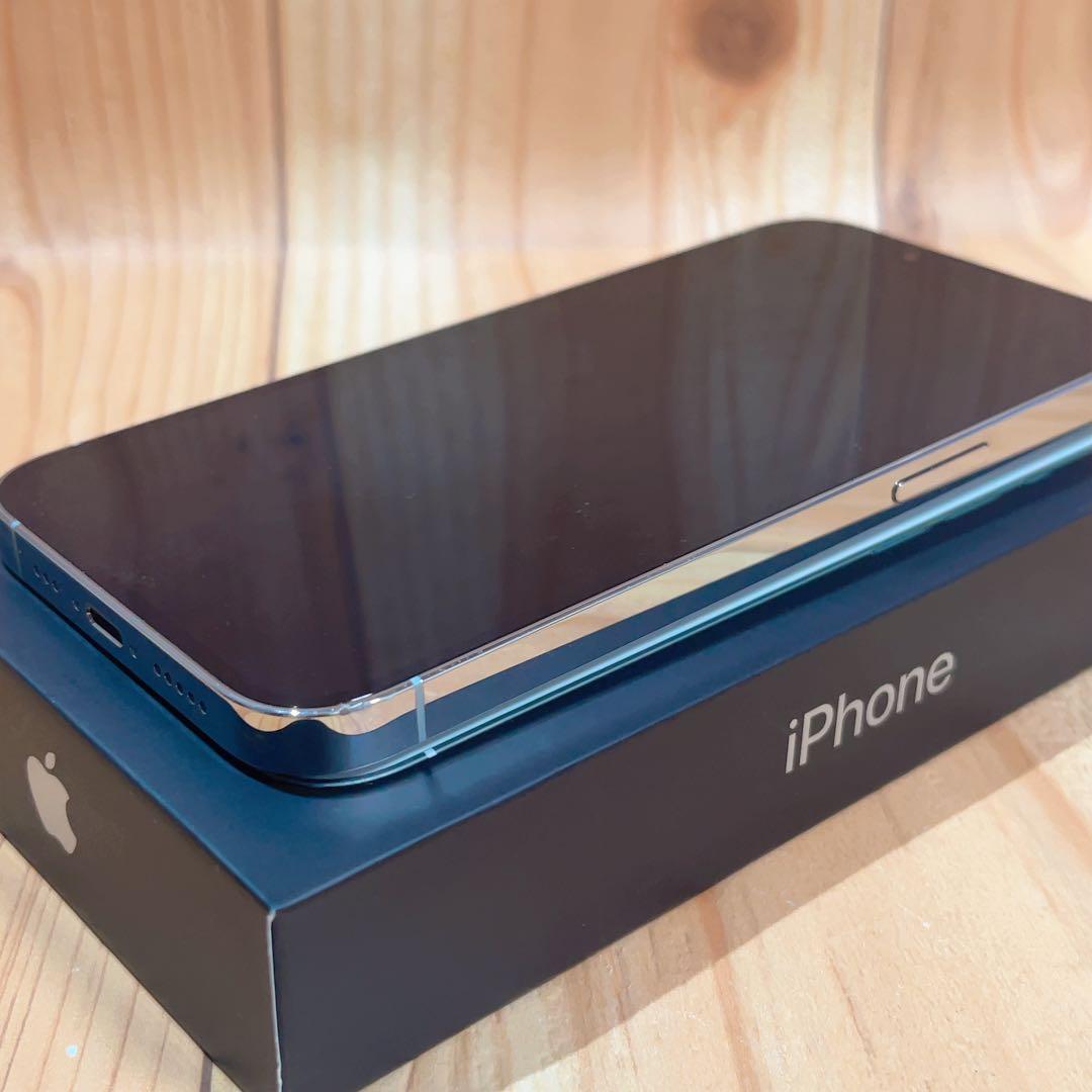 SIMフリー 本体 iPhone 13 Pro 256 GB シルバー 581