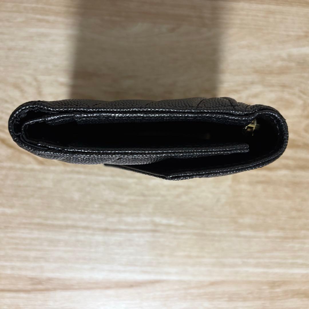 Yves Saint Laurent イブサンローラン カサンドラ 三つ折り財布