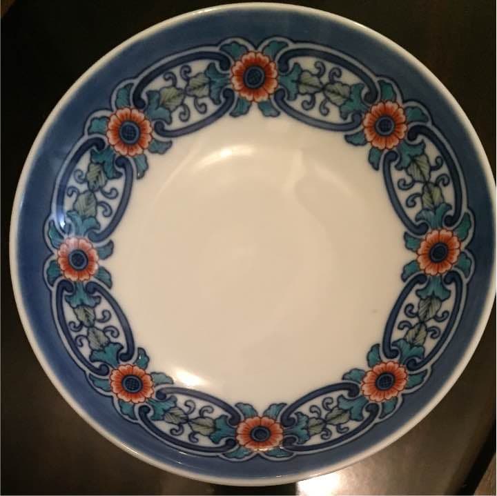 色絵 外唐草文様