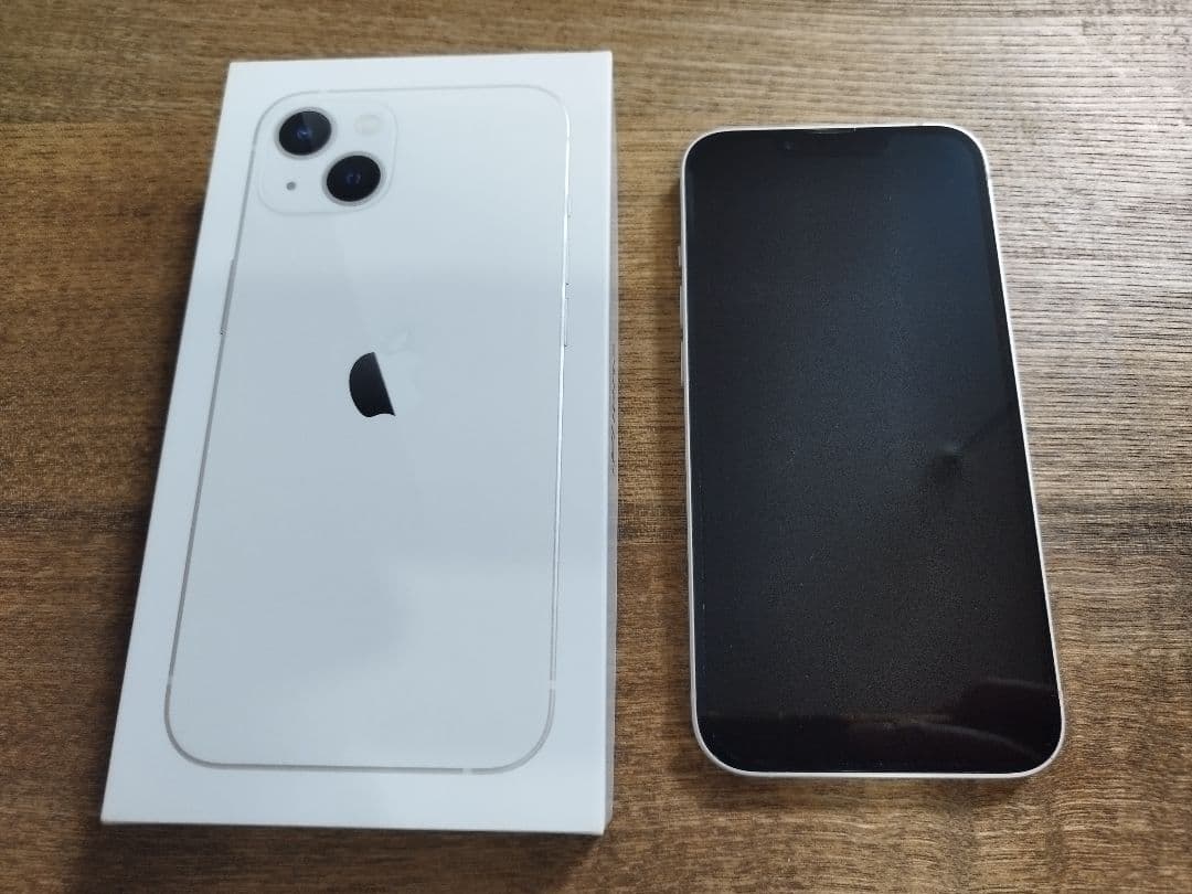 iPhone13 バッテリー残94%　128GB ホワイト